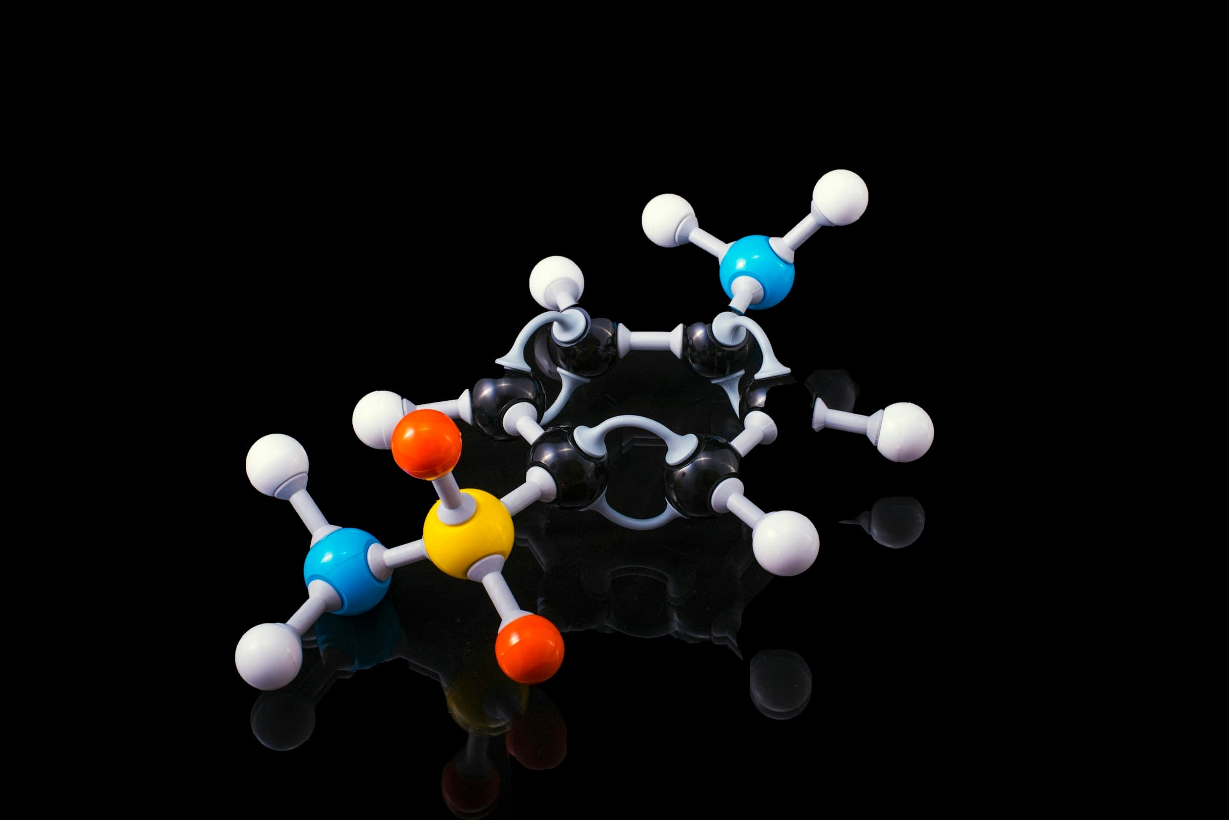 Molecular structure model
