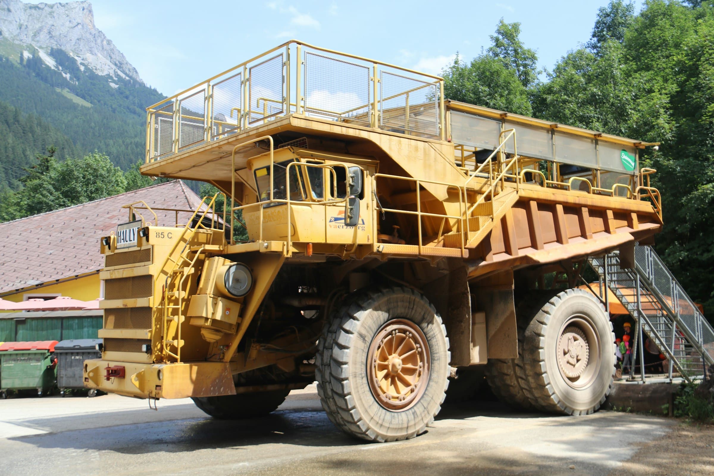 Open-pit mining — heavy haul