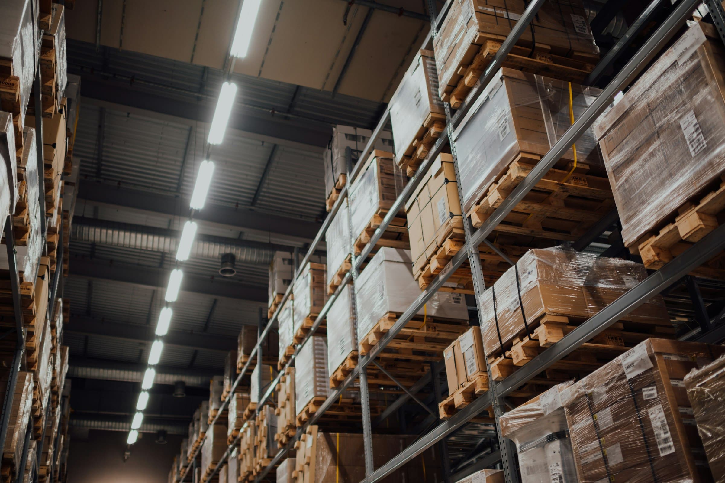 Supply chain — distribution center
