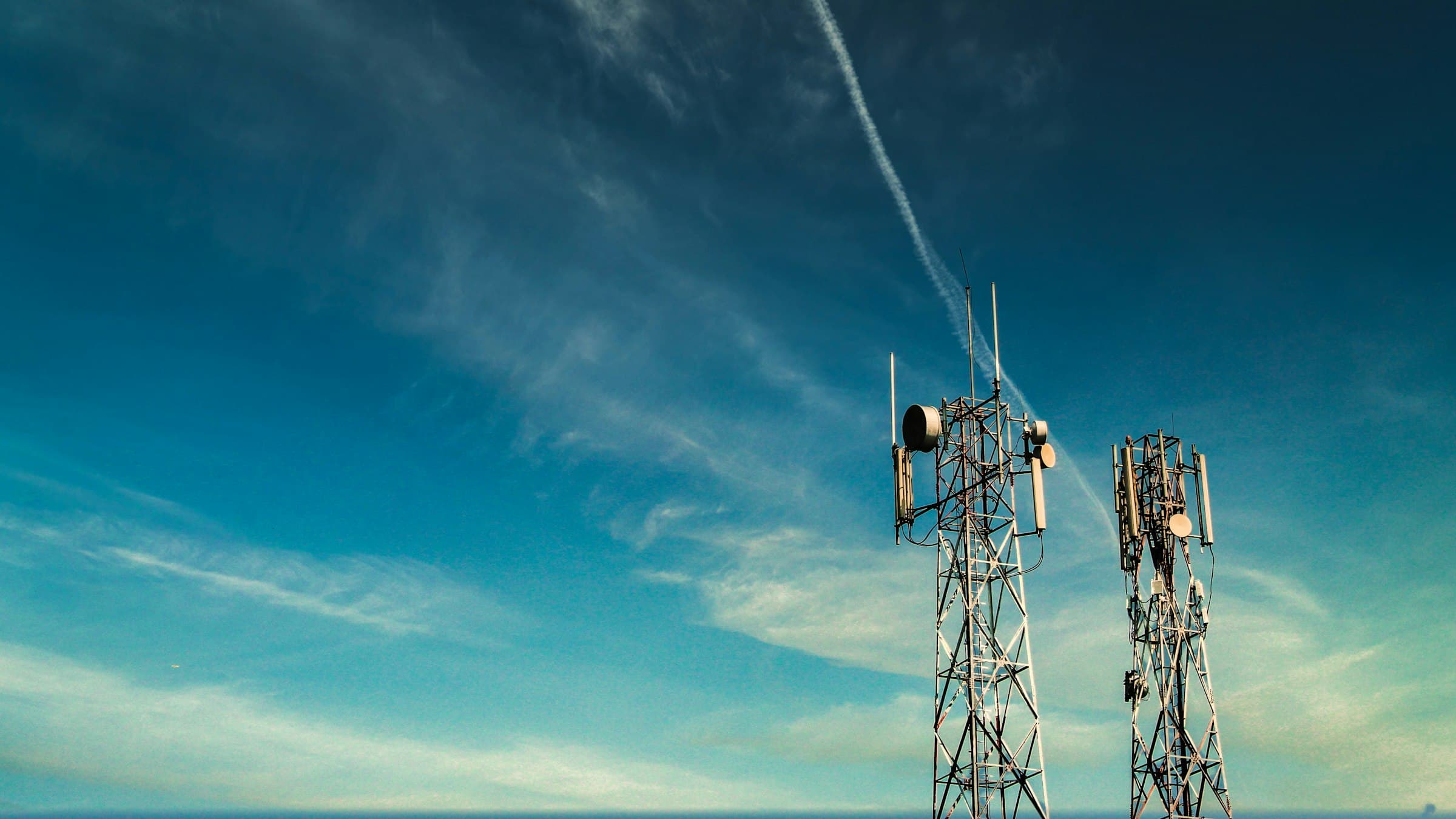5G cellular tower