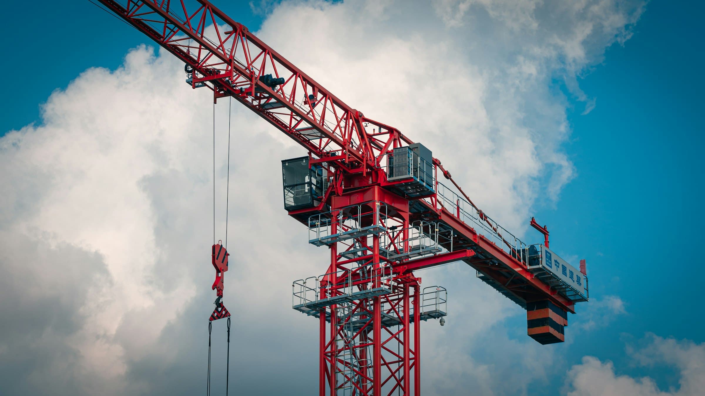 Modular install — heavy crane